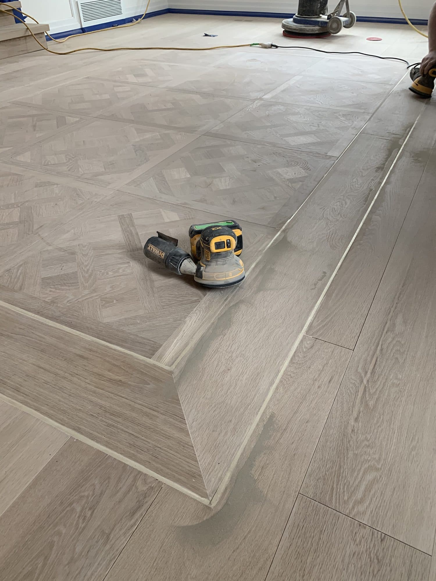 Hardwood floor sanding and refinishing by Woodstellar