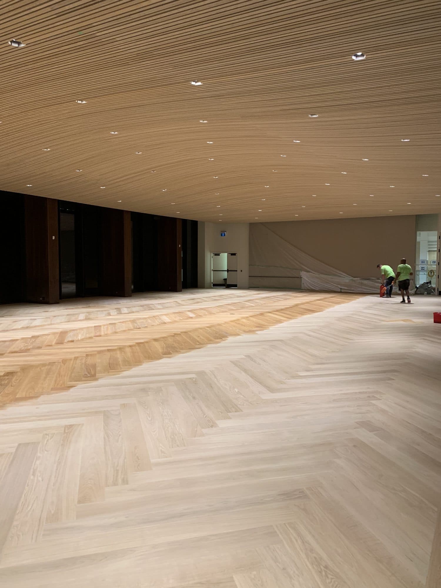 Hardwood floor sanding and refinishing by Woodstellar