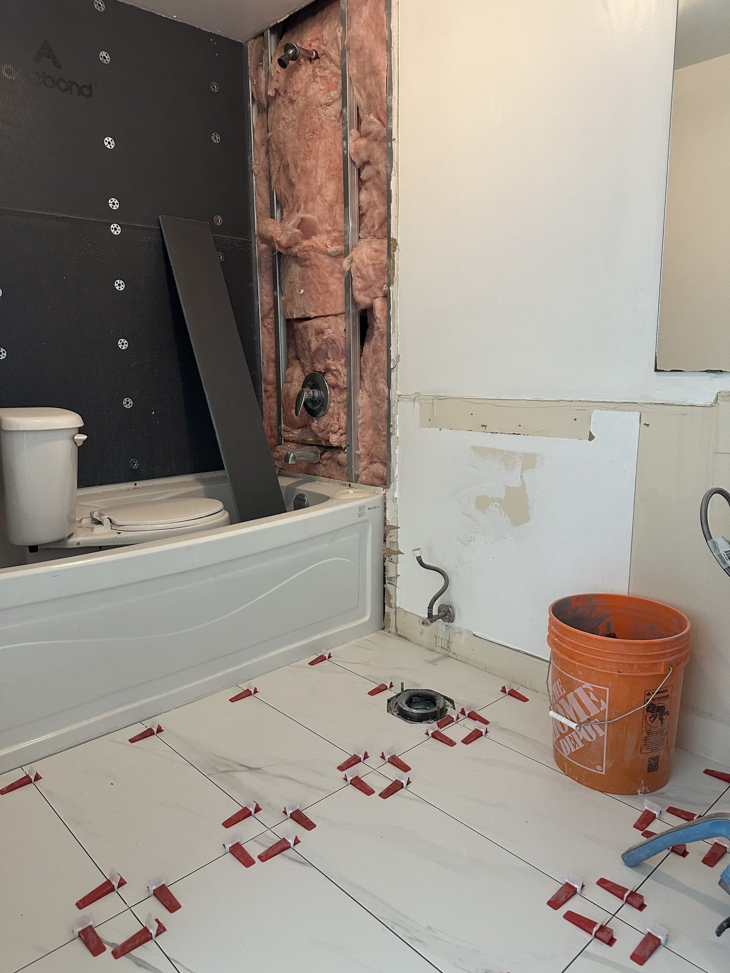 Tile and bathroom finish by Woodstellar