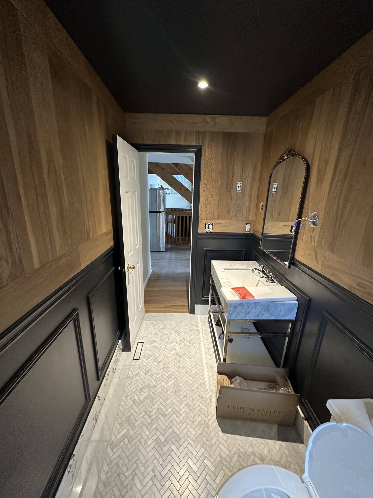 Wainscoting, wall panelling and finish carpentry by Woodstellar